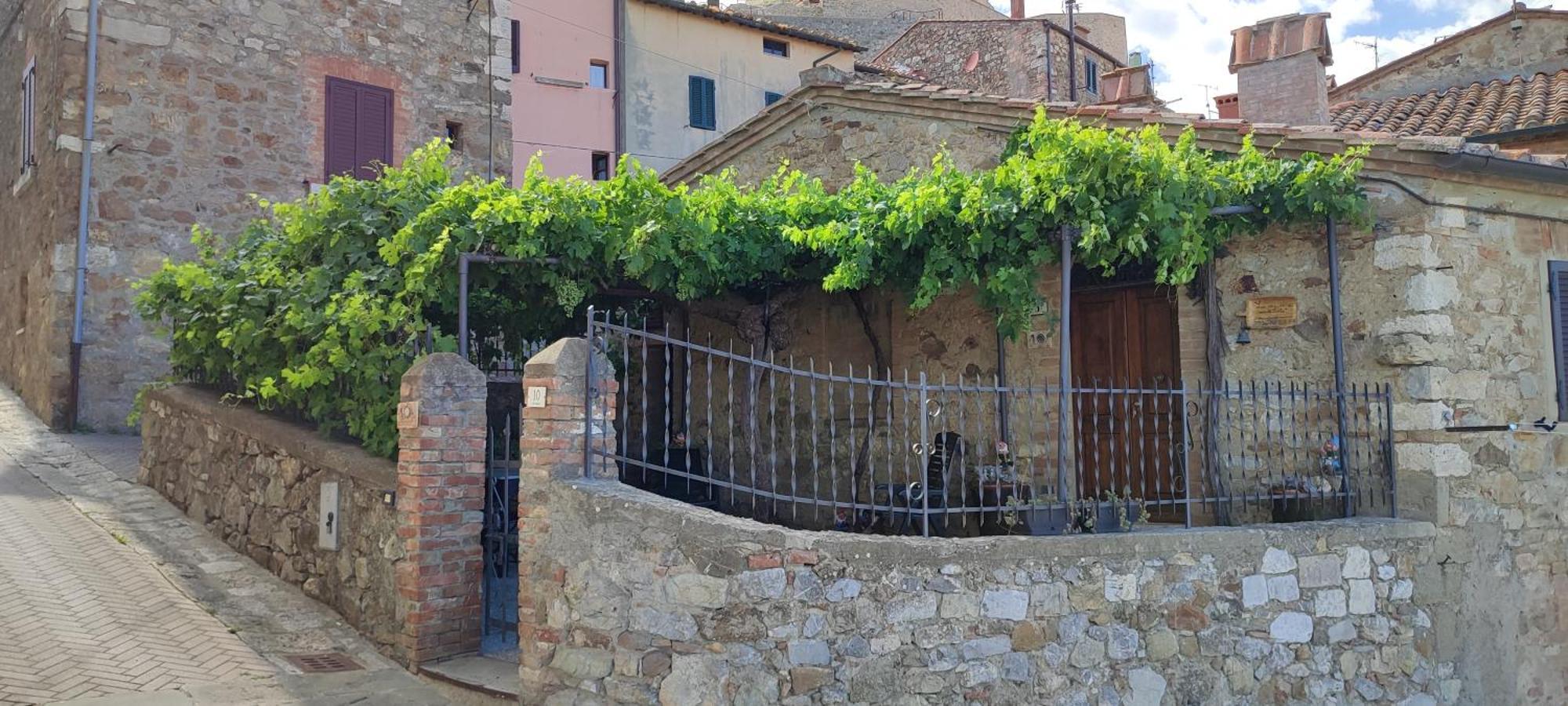 La Casina Di Nonna Lola Villa กัสตีลีโยเน ดิ ออร์ชา ภายนอก รูปภาพ