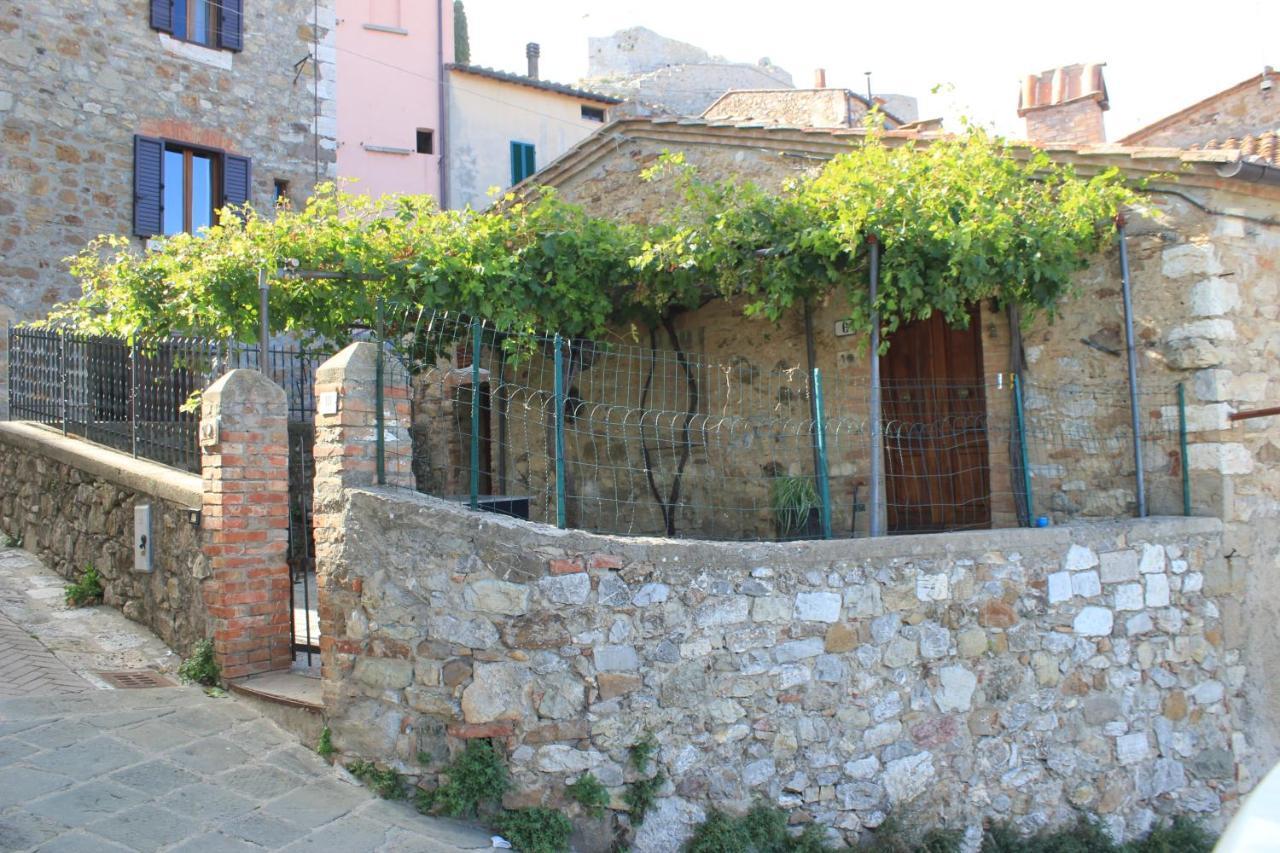 La Casina Di Nonna Lola Villa กัสตีลีโยเน ดิ ออร์ชา ภายนอก รูปภาพ
